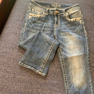 Grace in LA easy fit capris